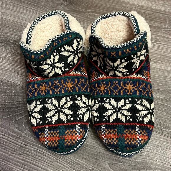 Muk Luks Women’s Size XL 11-12 Slippers Hard Bottom Faux Fur Inside - Picture 1 of 10